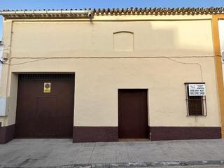 Rent Residential Plot in Bollullos Par del Condado. Solar en alquiler en periferia.