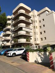 Appartement à Nueva Andalucía centro. Piso en venta en marbella, 2 dormitorios.