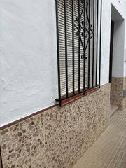 Casa a Bollullos Par del Condado. Casa en venta en centro, 4 dormitorios.