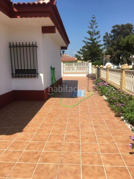 Foto ae317190-a8c8-4f8a-aacc-b208b48fd42e. Chalet en Centro - Torre de la Higuera Almonte