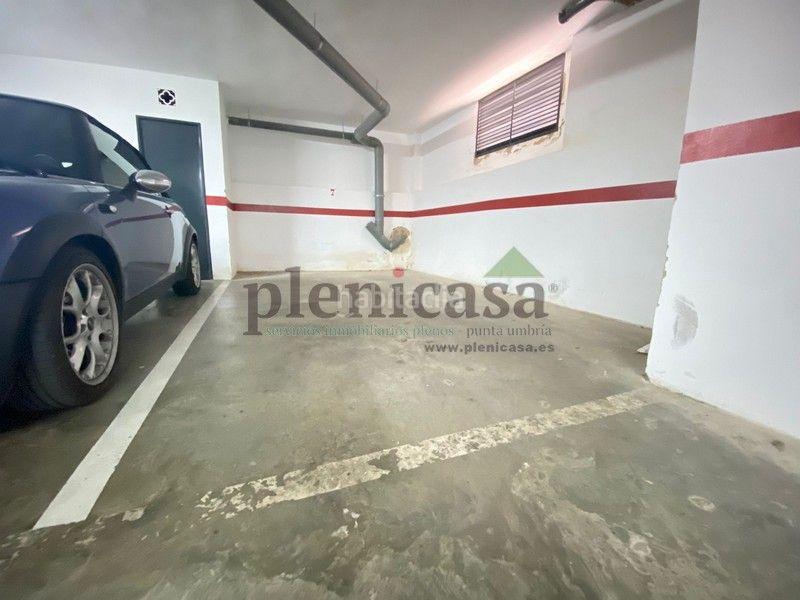 Foto b3748586-4062-4b10-b838-314a21a4006a. Aparcament cotxe a calle delfin 46 a Punta Umbría