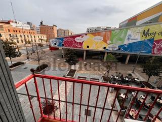 Appartement à Avenida italia 9. Piso frente al mercado de el carmen