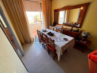 Appartement  Calle corvina. Piso amplio con terraza, patio y lavadero
