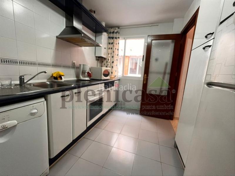 Foto a1f01ef6-780a-418a-98f8-000a89e8eff7. Piso en avenida de la libertad 84 piso amplio con garaje y trastero en Punta Umbría