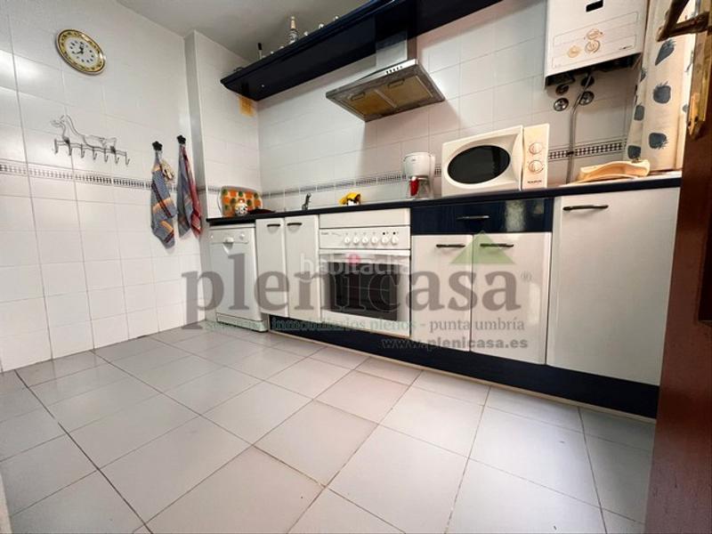 Foto d520b38e-0772-4ff7-b9c9-5a7cd78d6a31. Piso en avenida de la libertad 84 piso amplio con garaje y trastero en Punta Umbría