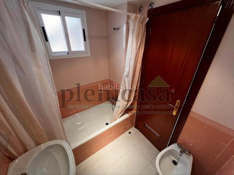 Foto de04432f-413b-47d6-9021-652869a90756. Piso en avenida de la libertad 84 piso amplio con garaje y trastero en Punta Umbría