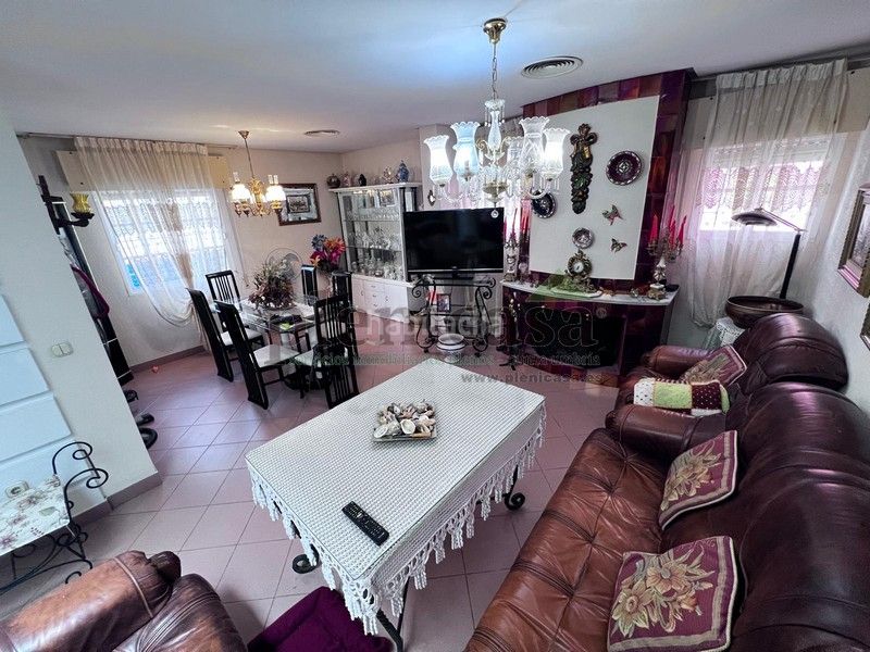 Foto d154d030-8ac1-42e0-9936-367fdf6f08fc. Casa  independiente en Punta Umbría