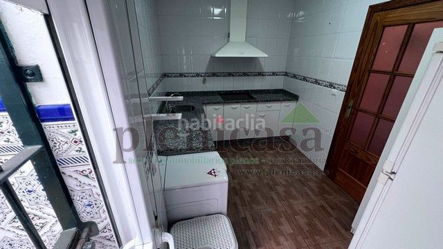 Foto 6a7114c2-1add-4591-8c5a-3c776b751292. Pis amb xemeneia aparcament a Punta Umbría