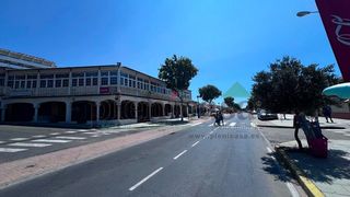 Geschäftsraum  Avenida del océano 78. Local en 2ª línea de playa