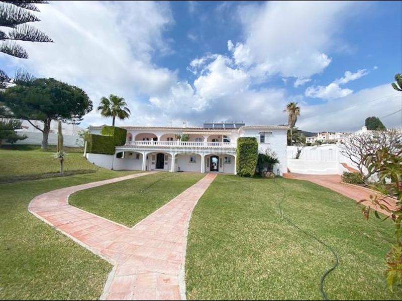 Foto a4df8263-7a82-483b-9165-c3c56ee9651a. Chalet gran villa en Capistrano en Capistrano Nerja