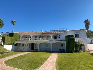 Xalet a Capistrano. Gran villa en capistrano