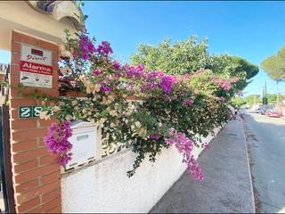 Miete Chalet in Pinos de Alhaurín. Chalet con piscina  corta temporada