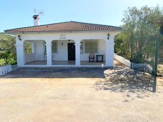 Chalet  Diseminados. Casa urbana con piscina y finca rstica de 6.235 m2 en guaro, m