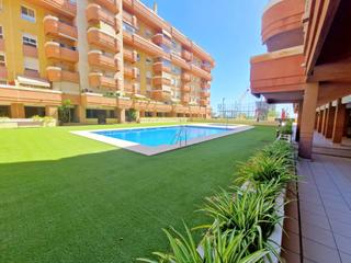 Etagenwohnung en Jalon 31. Exclusivo piso reformado en parque litoral  con garaje, trastero