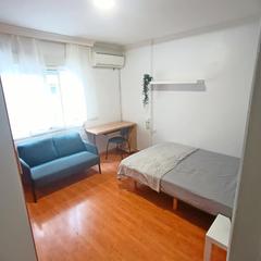 Etagenwohnung en Los Guindos - Parque Mediterrneo - Santa Paula. Anuncio inmobiliario oportunidad nica para inversores en la paz