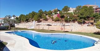 Casa adossada  Arturo barea. Vivienda reformada con vistas al mar en la cala del moral málaga