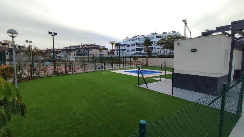 Foto ebfd6dc5-d9a7-47d4-b527-3d098ec06997. Pis amb calefacció aparcament piscina a Santa Isabel Málaga