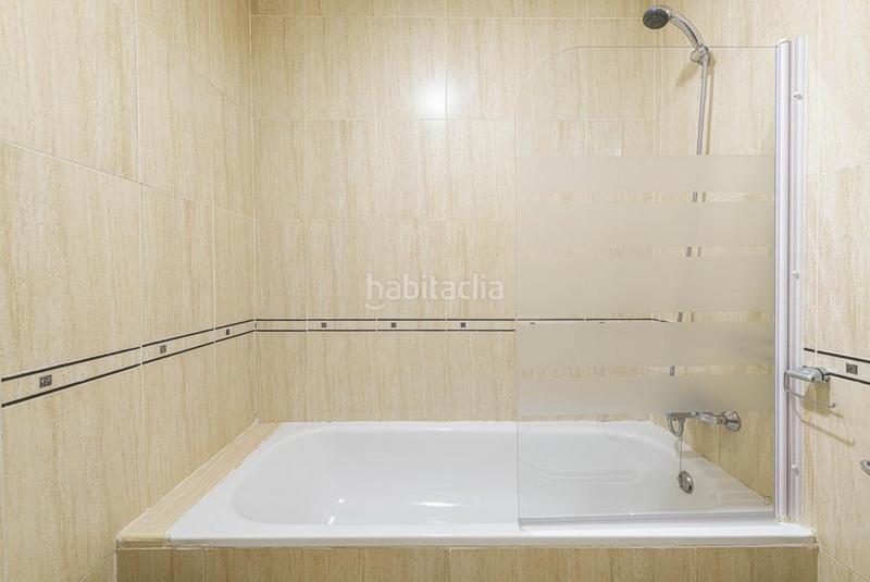 Foto f2454f73-3cf3-404e-aefe-9112cc5858a9. Appartamento con parcheggio piscina in Torre de Benagalbón Rincón de la Victoria