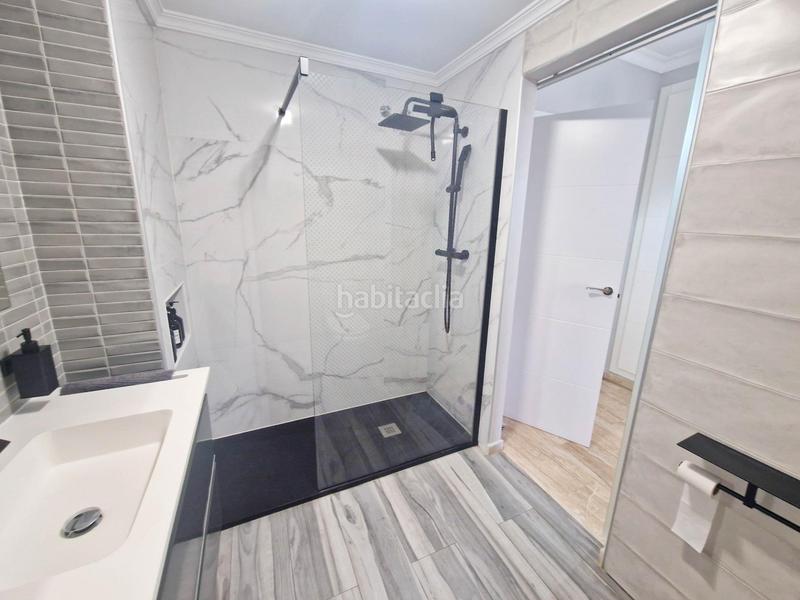 Foto c485aab8-bc28-4e18-a46b-b94086bddb5e. Pis a jalon 31 a Martín Carpena - Torre del Río Málaga