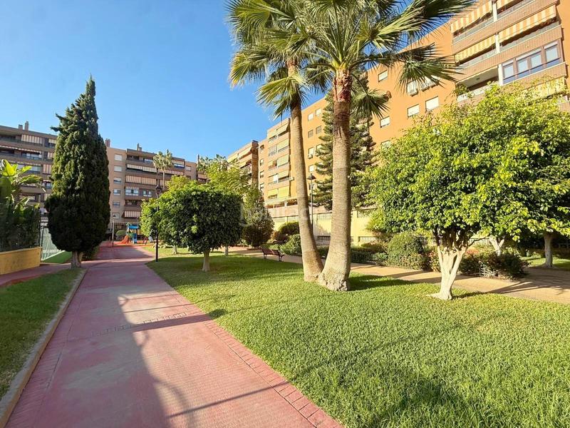 Foto c0eb8931-996b-4c09-959b-6c3158a3ba79. Rez-de-chaussée avec chauffage parking piscine dans Málaga