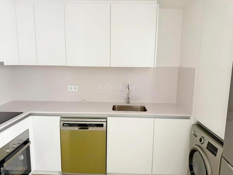 Foto 5915b104-124b-4c1c-aa5d-839ceea33434. Rent flat with heating parking pool in Los Guindos - Parque Mediterráneo - Santa Paula Málaga