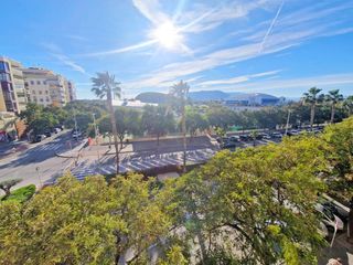 Piso en Martín Carpena - Torre del Río