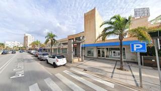 Lloguer Local Comercial a Avenida carlota alexandri 35. Local en alquiler en la carihuela, torremolinos