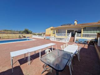 Xalet  Fotografo el. Espléndida oportunidad de inversión en torre de benagalbón ampli