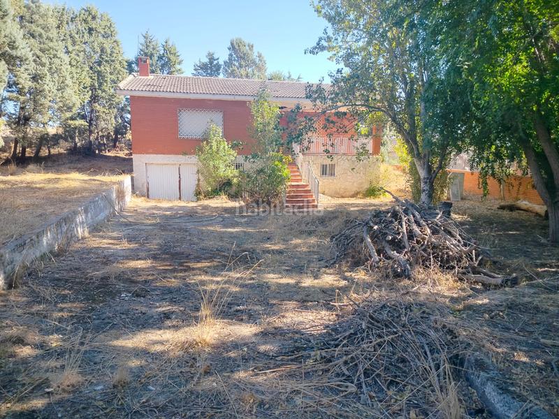 Foto 9cad4f3b-3d64-4978-9936-1a930f036fc7. Xalet amb xemeneia aparcament piscina a Viso de San Juan (El)
