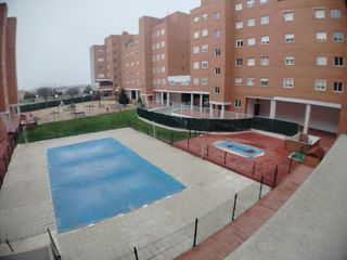 Piso en Universidad-Hospital