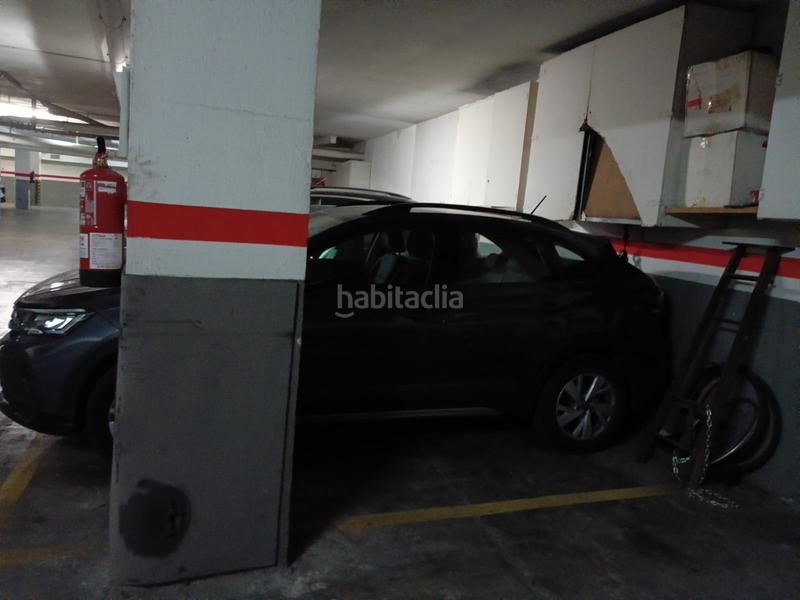 Foto 4252ae82-0b2c-4d37-9c69-42dd4f883b4c. Parking voiture dans Sant Josep Hospitalet de Llobregat (L´)
