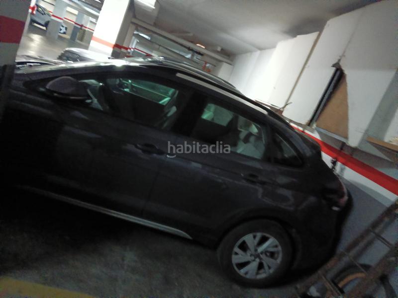 Foto 470d2c83-66d3-4502-9843-cc2af32a9680. Parking voiture dans Sant Josep Hospitalet de Llobregat (L´)