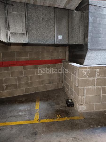 Foto 8d383d46-8254-4ab0-9ee9-f10eaed60317. Parking moto dans Sant Josep Hospitalet de Llobregat (L´)