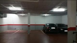 Car parking in Carrer de martí i blasi 67b