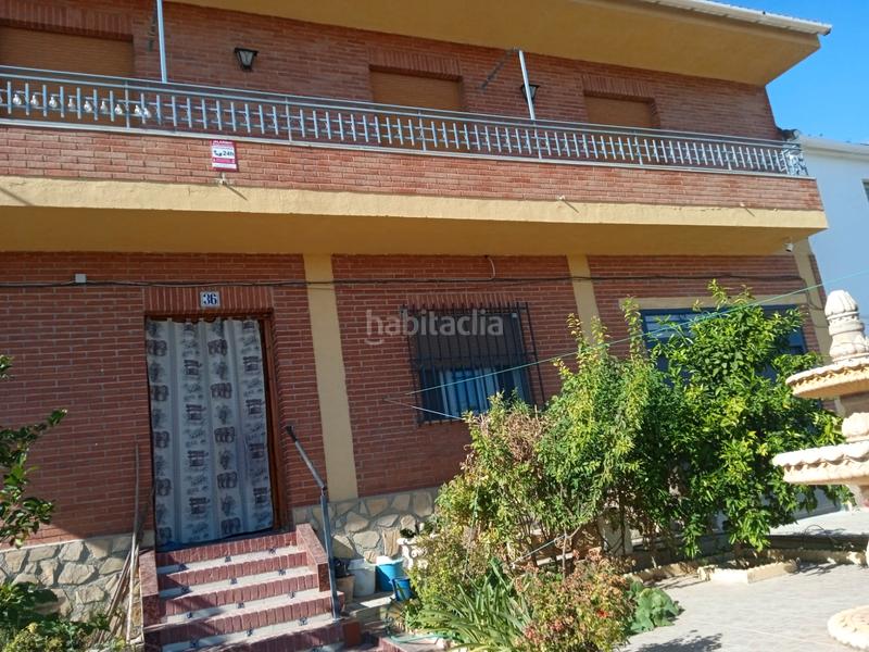 Foto 0bfd9d3c-567c-42fd-a30b-23e891c634ca. Casa  en c/ granada c/ canal en Moraleda de Zafayona
