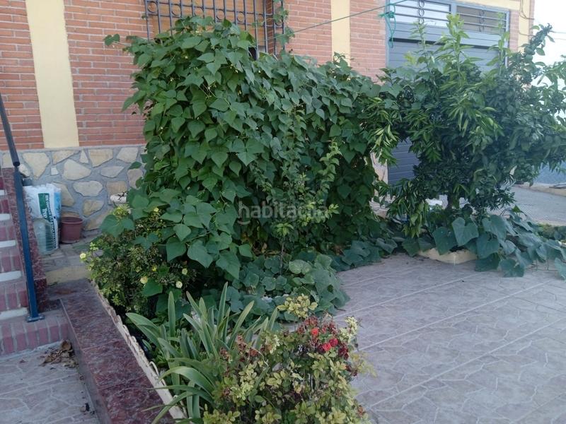 Foto 13b409f6-7a01-480c-ab96-b0d46111796f. Casa  en c/ granada c/ canal en Moraleda de Zafayona