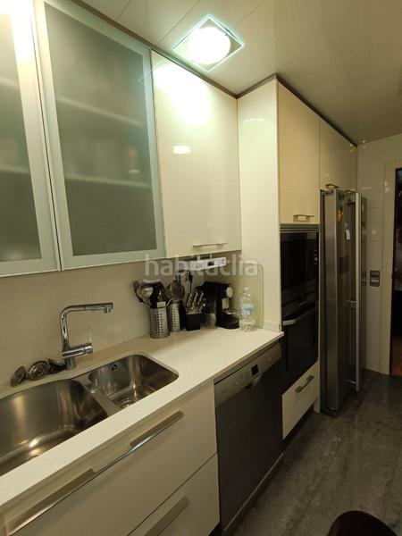 Foto 1675ba51-ab9e-4a05-9135-077715a8a8d3. Pis amb calefacció a Sant Josep Hospitalet de Llobregat (L´)