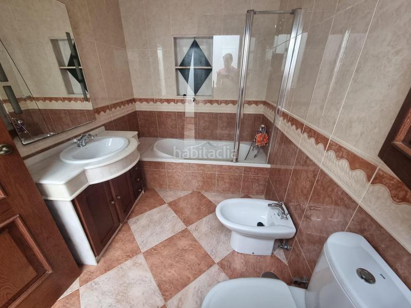 Foto b214c70d-71b9-43f3-999d-3c4796c543b6. Casa amb calefacció a San Bartolomé de la Torre