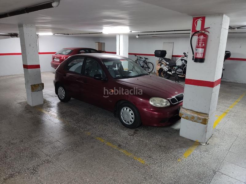 Foto 7308e7d0-cdea-42c8-bb4e-83b6ac05e31d. Posto auto in blanca paloma 16 in Isla Chica Huelva
