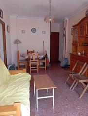 Location Appartement à Punta Umbría. Piso en plena calle ancha con balcón privado