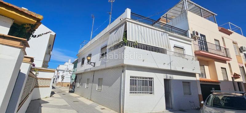 Foto b3cb3cb9-3695-46b0-8e34-ced2f17b1a92. Casa edificio en venta en punta umbria en Punta Umbría