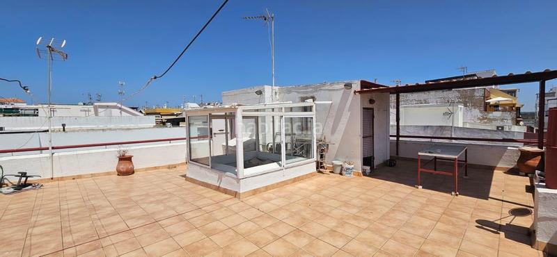 Foto 648e9917-dc9d-467a-914c-97aca739ecaa. Casa exclusiva casa situada en una de las mejores zonas de punta umbria en Punta Umbría