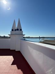 Duplex in Isla Cristina. Precioso duplex en urbanizacion con piscina y ascensor en isla c