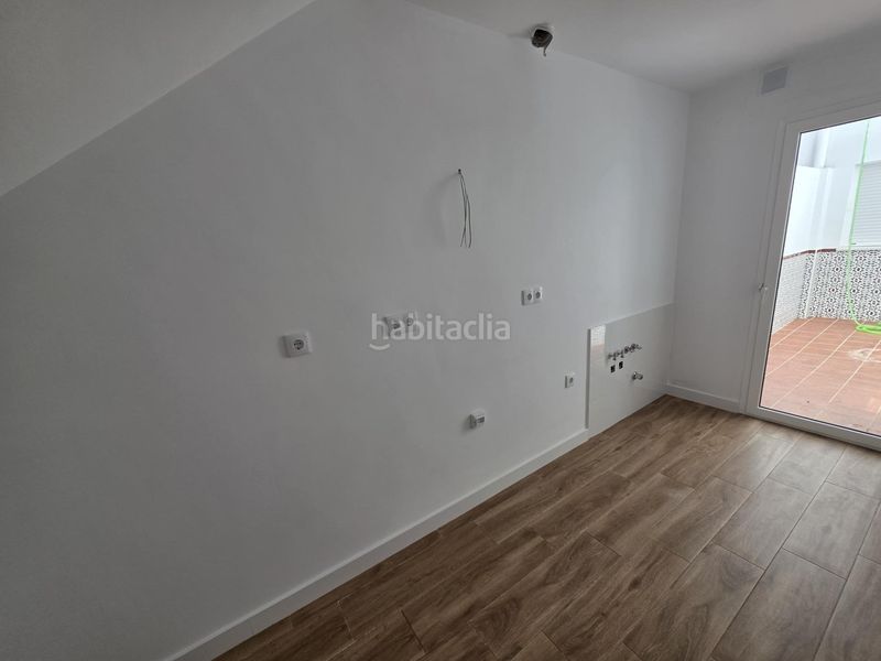 Foto dc068bfb-86e2-47a3-b067-24ecae75b34c. Flat in Beas