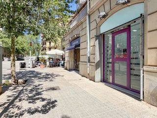 Lloguer Local Comercial a Carrer de casanova 100