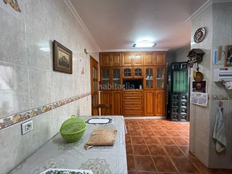 Foto 3626fa12-1786-4b98-a80f-a9f925f8410c. Chalet with heating parking in Casco Antiguo Algeciras