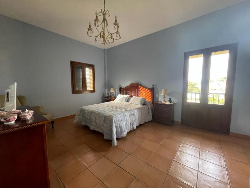 Foto 27bb3aaf-ed88-48ff-91fd-2e56582ce264. Chalet with heating parking pool in Los Pinos Algeciras