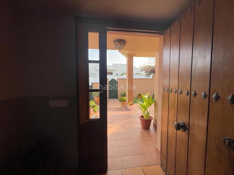 Foto 7fad060d-b4b1-401b-9945-bd782c2a008a. Chalet con riscaldamento parcheggio piscina in Los Pinos Algeciras