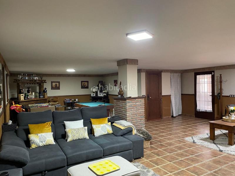 Foto 6e45592d-f286-44f3-8e0c-27bc10e450f7. Chalet avec cheminée parking piscine dans Los Pinos Algeciras