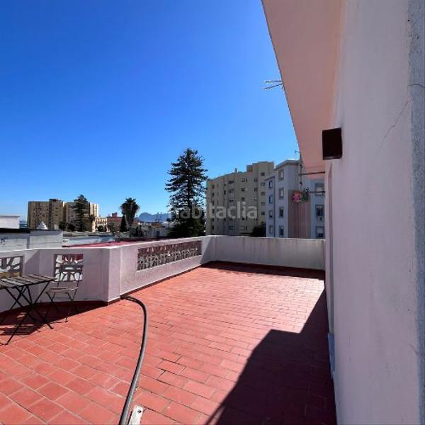 Foto 5308749c-822f-4517-a01e-574ee3d03aa5. Chalet mit kamin parking in Casco Antiguo Algeciras